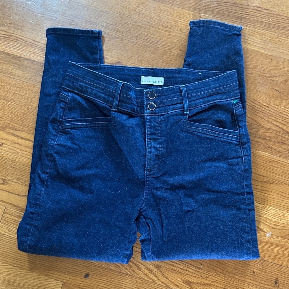 LOFT ladies size 12 straight leg, skinny ankle zipper excellent condition